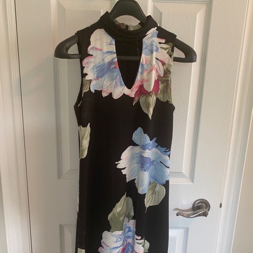 Black Sleeveless Dress